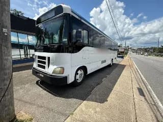 2013 Freightliner MB-45 bus