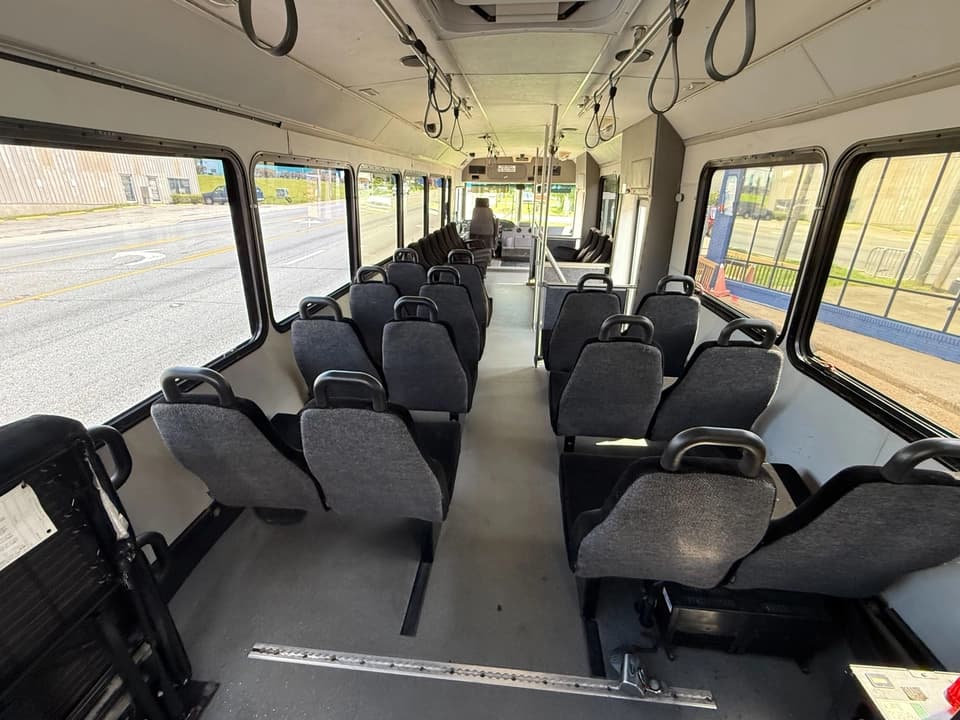 2013 Freightliner MB-45 Coach Bus - Image 13