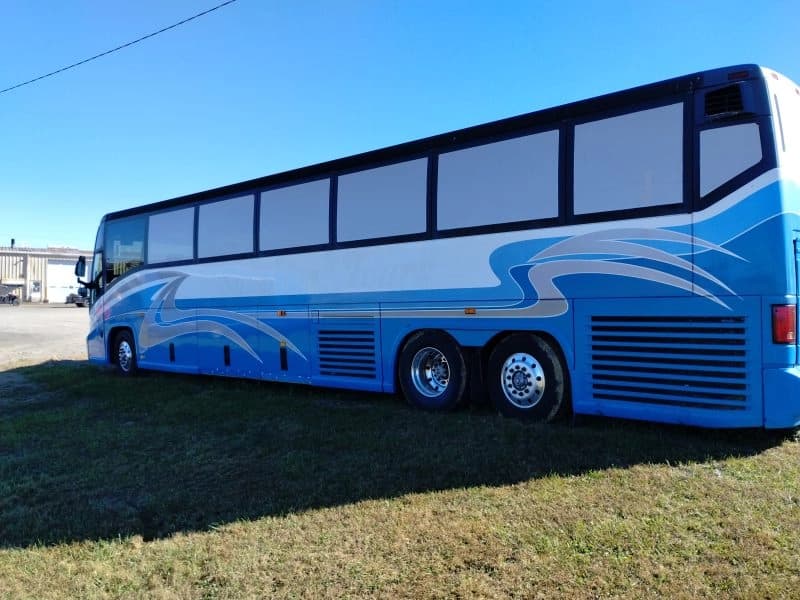 1998 MCI EL-3 Conversion/Specialty - Image 4