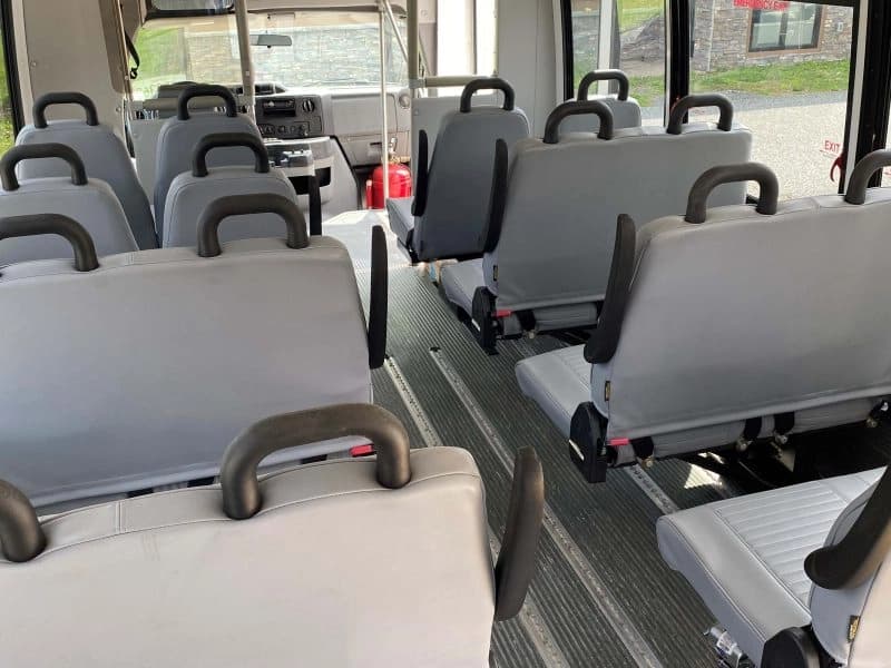 2012 Ford E450 Mini Buses/Shuttles - Image 7