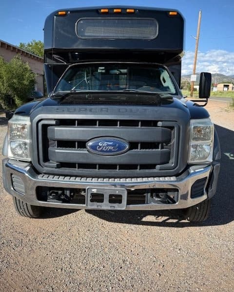 2012 Ford F550 Mini Buses/Shuttles - Image 2