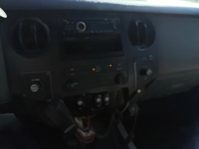2012 Ford F550 Mini Buses/Shuttles - Image 12