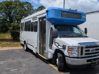 2017 Ford E450 bus