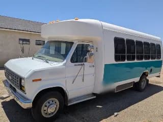 1988 Ford Econoline Champion Series bus