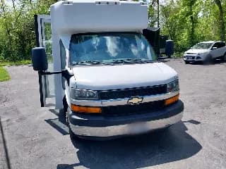 2015 Chevrolet Elkhart Coach bus