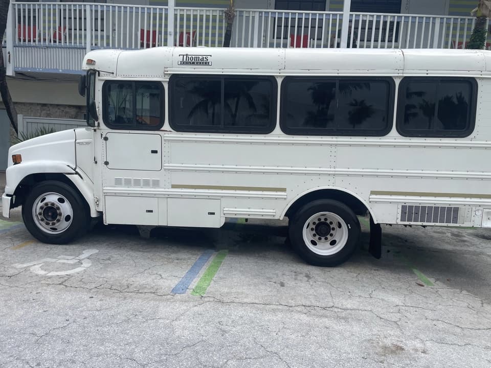 2005 Thomas Built Buses Frieghtliner bus