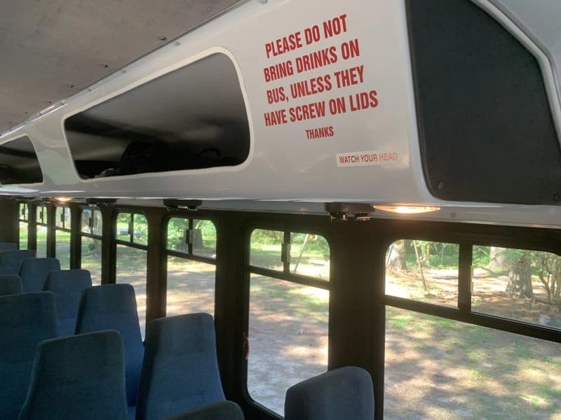 1999 International 340 Shuttle Bus - Image 5