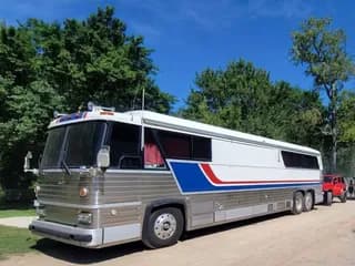 1975 Motor Coach Industries MC8 bus
