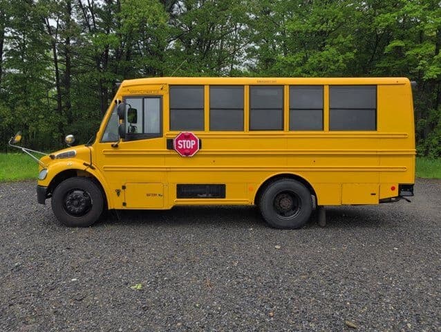 2020 Freightliner Thomas School Bus - Image 2