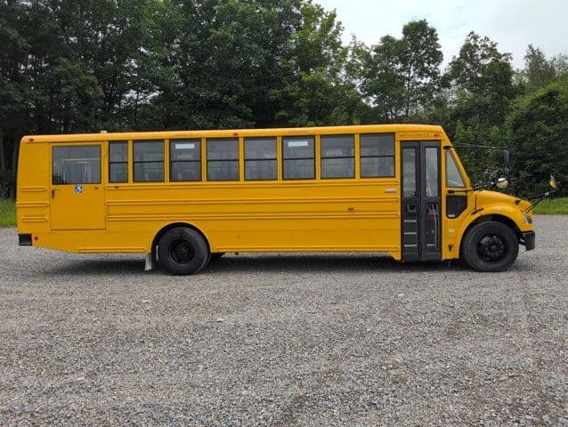 2019 Freightliner Thomas School Bus - Image 4