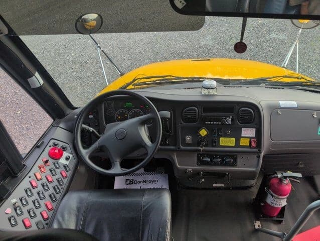2019 Freightliner Thomas School Bus - Image 9