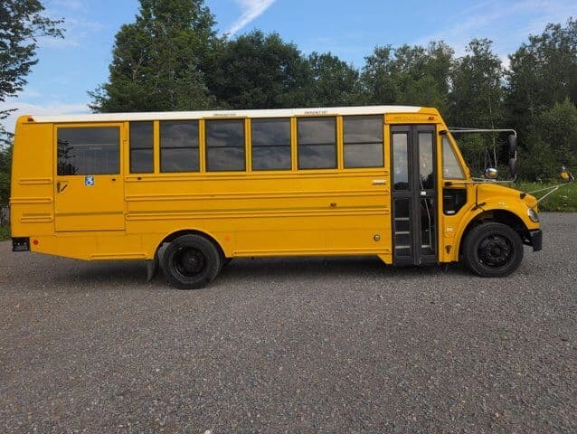 2019 Freightliner Thomas School Bus - Image 4