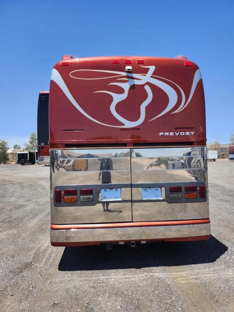 2003 Prevost XLII Entertainer Motorcoach - Image 5