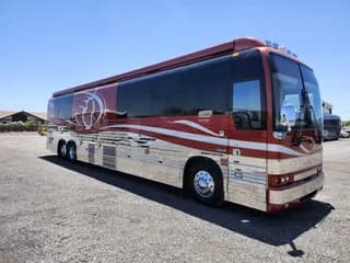 2003 Prevost (NFI) XLII bus