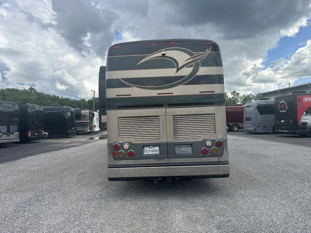 2005 Prevost XLII Entertainer Motorcoach - Image 4