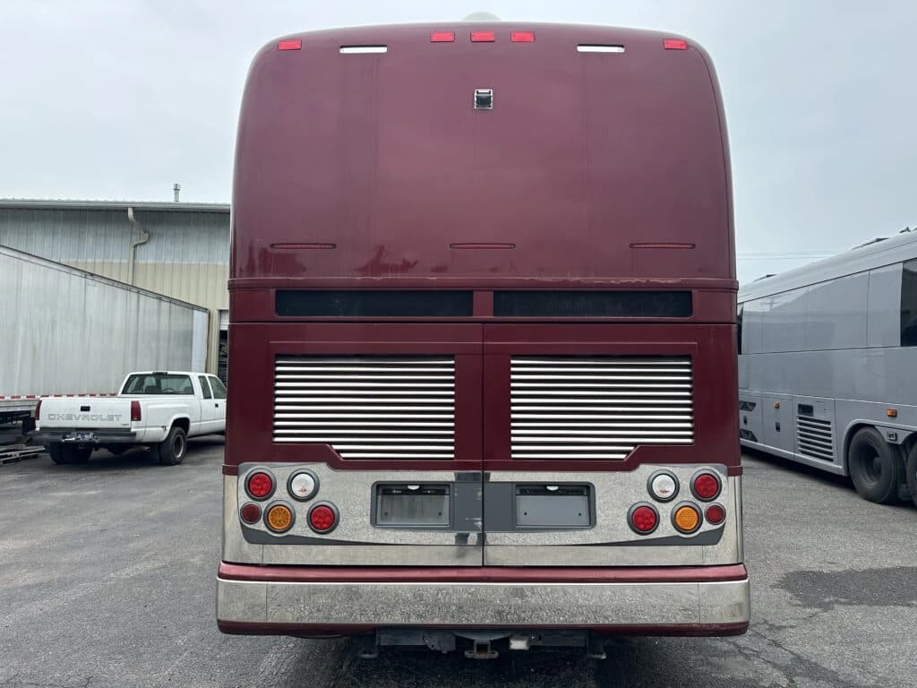 2006 Prevost XLII Entertainer Motorcoach - Image 4