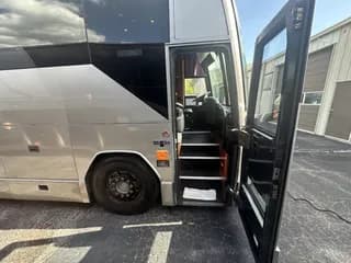 2006 Prevost (NFI) H3-45 bus