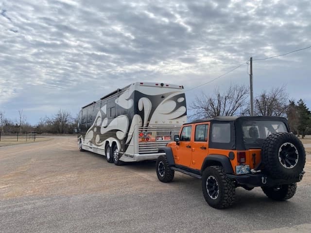 2003 Prevost H3-45 Motorcoach Conversion - Image 2