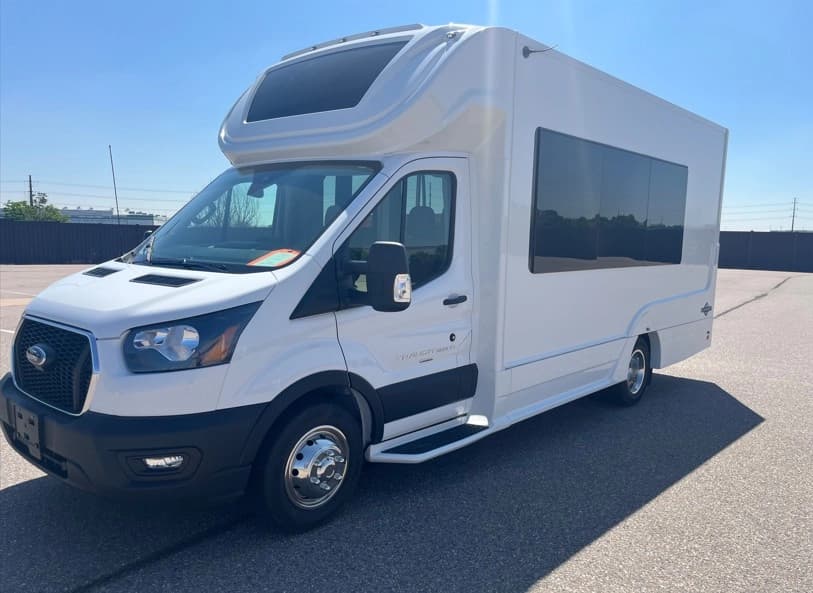 2025 Embassy Element Shuttle Bus - Image 1