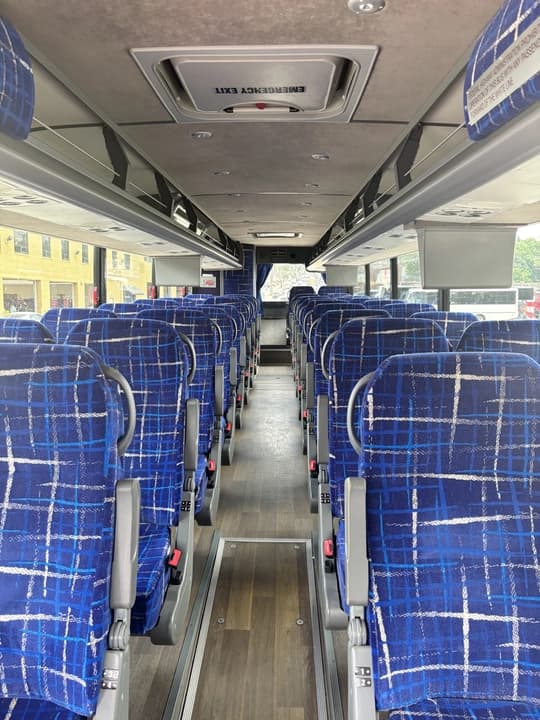2016 Van Hool CX35 Coach - Image 4