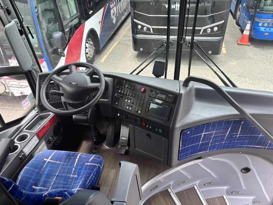 2016 Van Hool CX35 Coach - Image 3