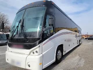2017 Motor Coach Industries J4500 bus