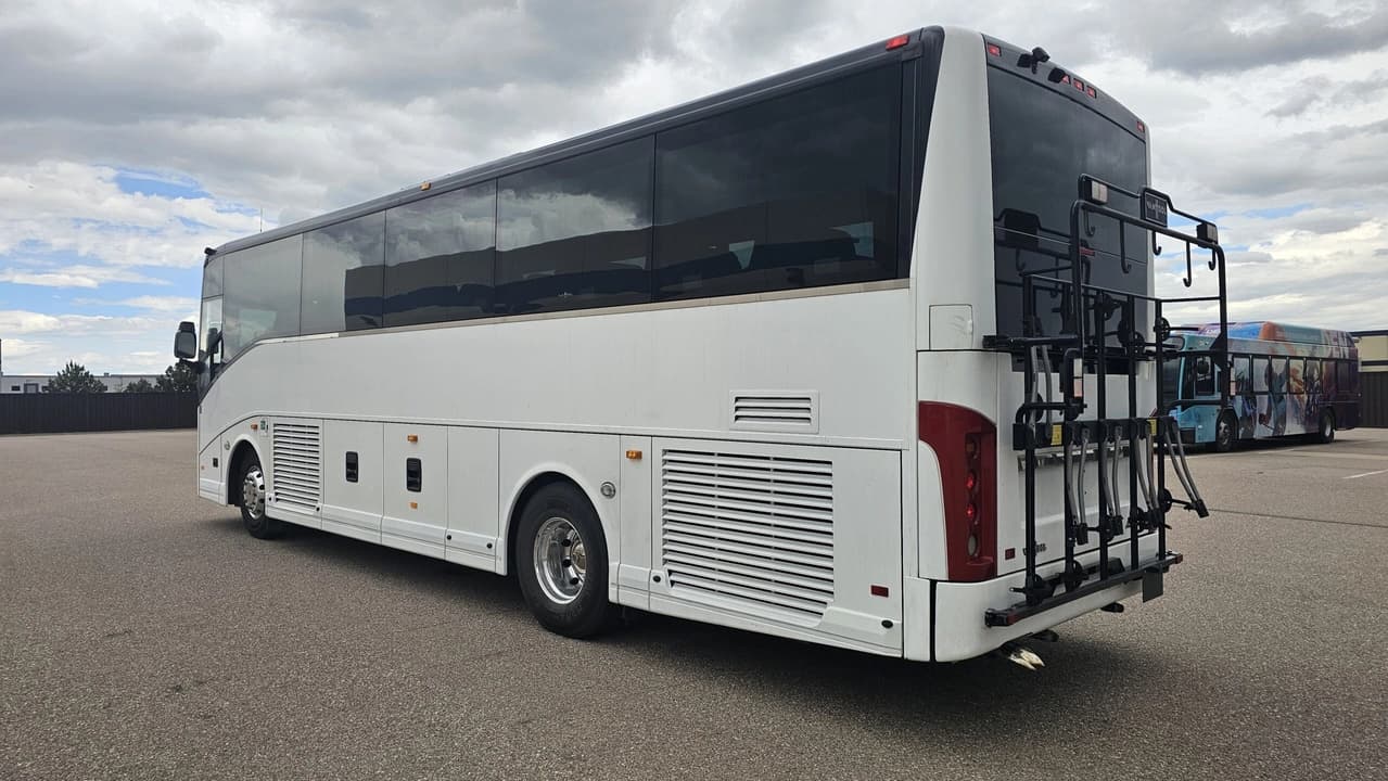 2017 Van Hool CX35 Coach - Image 2