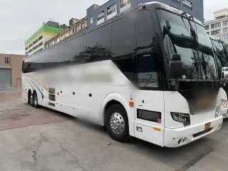 2018 Prevost (NFI) H3-45 bus
