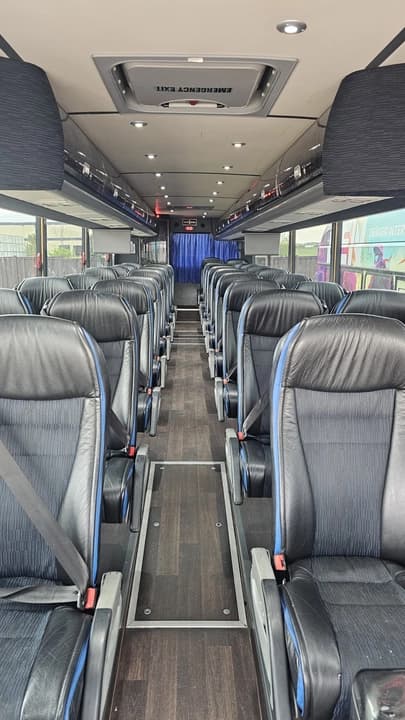 2018 Van Hool CX35 Coach - Image 3