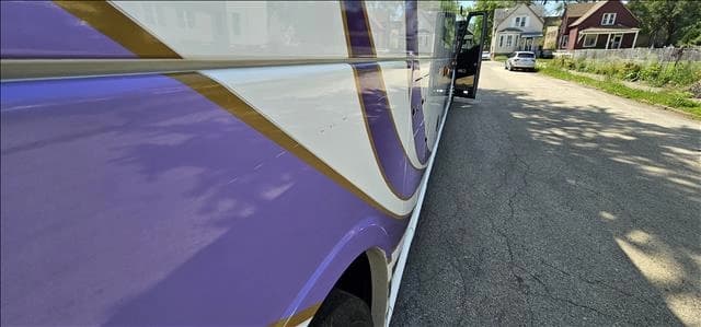 2019 MCI J4500 Coach - Image 37