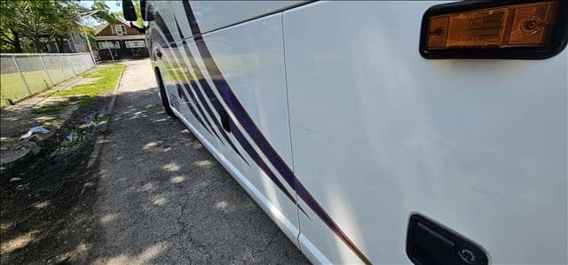 2019 MCI J4500 Coach - Image 46
