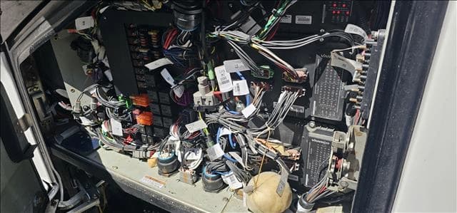 2019 MCI MCI J4500 Coach - Image 13