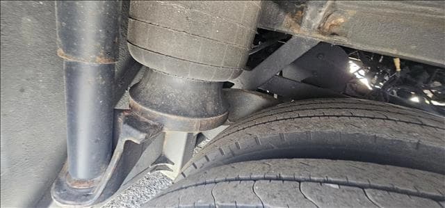 2019 MCI MCI J4500 Coach - Image 5