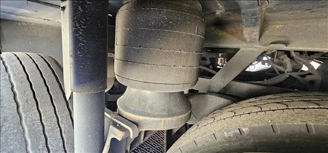 2019 MCI MCI J4500 Coach - Image 40