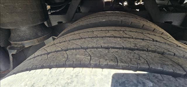 2019 MCI MCI J4500 Coach - Image 7