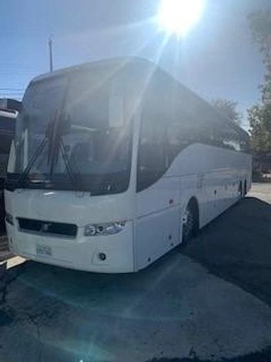 2018 Volvo 9700 Coach - Image 1