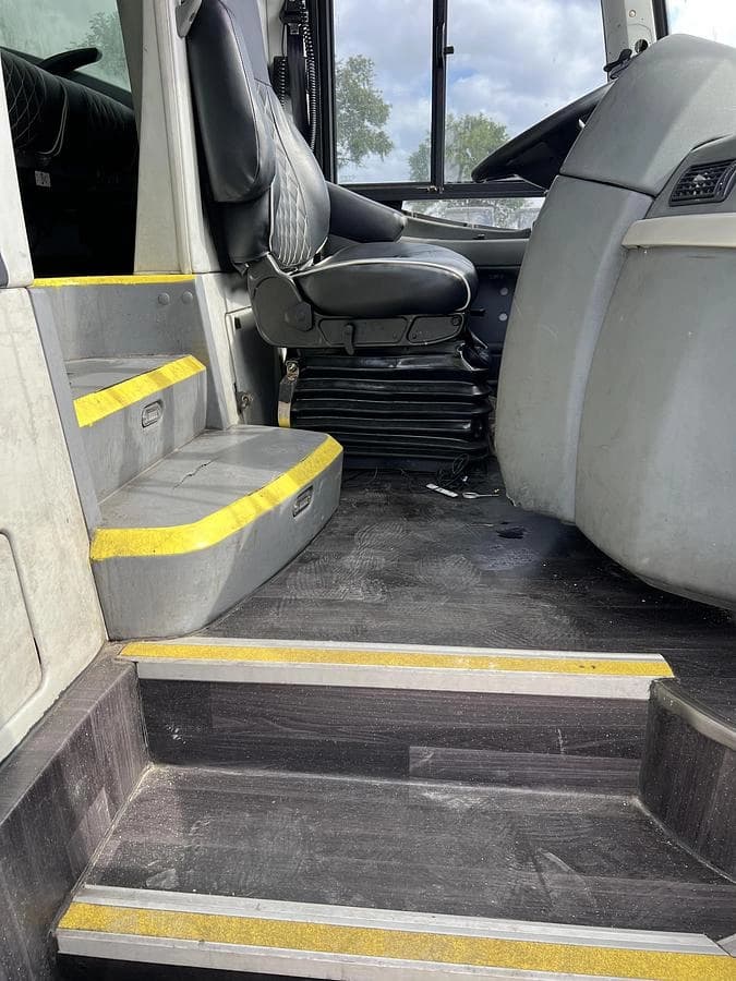 2017 Volvo 9700 Coach - Image 13