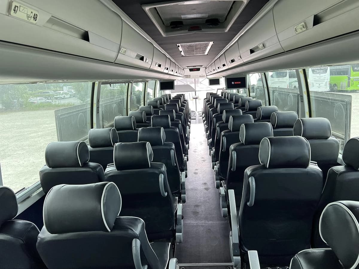 2016 Volvo 9700 Coach - Image 8