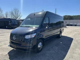 2023 Mercedes-Benz Sprinter 3500XD bus