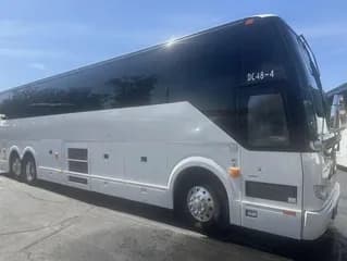 2013 Prevost (NFI) H3-41 bus