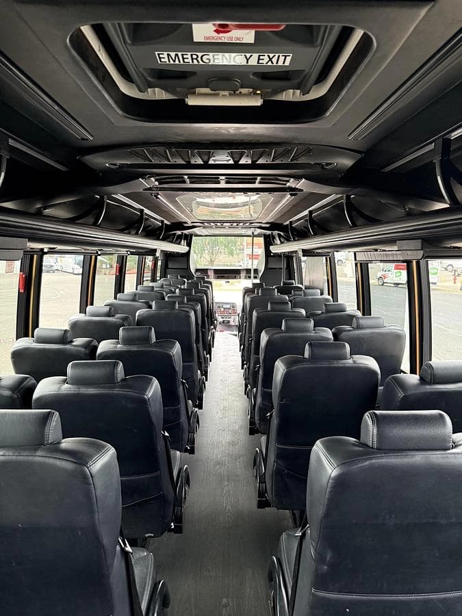 2019 Freightliner EG40 Cutaway - Image 9