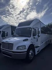 2018 Freightliner EG40 bus