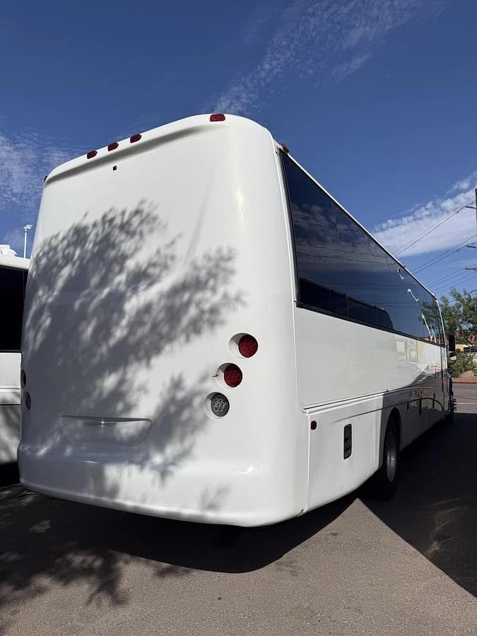 2018 Freightliner EG40 Cutaway - Image 3