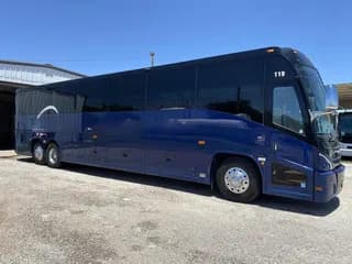 2017 Motor Coach Industries J4500 bus