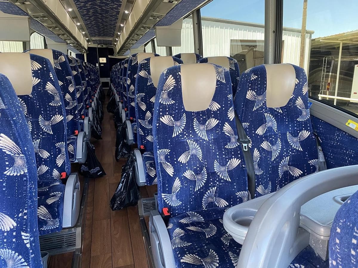 2017 Mci J4500 Coach - Image 26