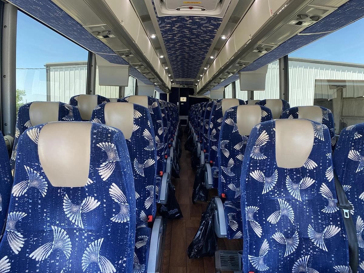 2017 Mci J4500 Coach - Image 51
