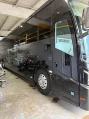 2015 Motor Coach Industries J4500 bus