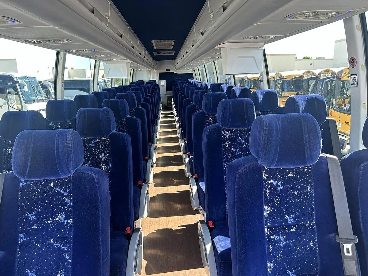 2016 Volvo 9700 Coach - Image 10