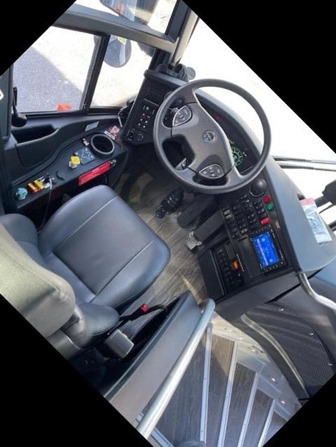 2025 Van hool CX35 Coach - Image 6