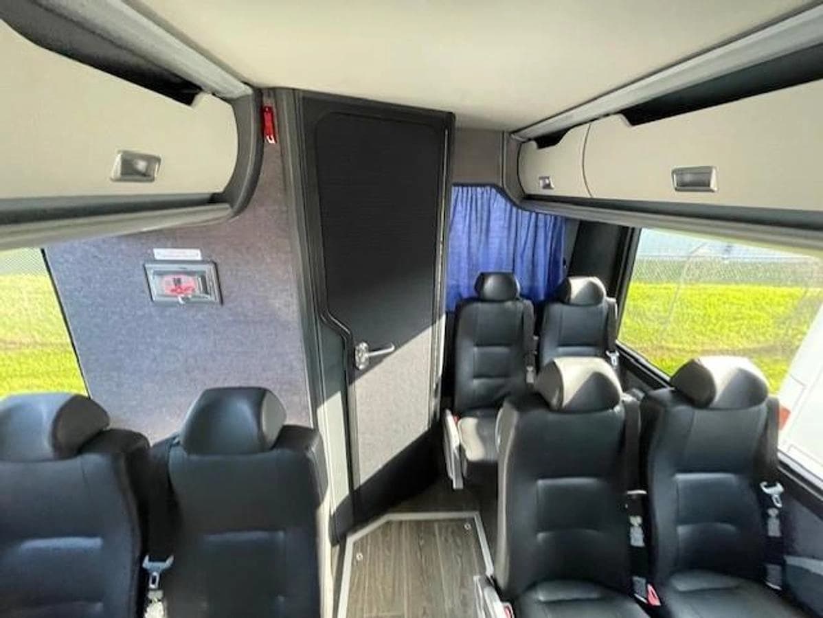 2025 Van hool CX35 Coach - Image 9